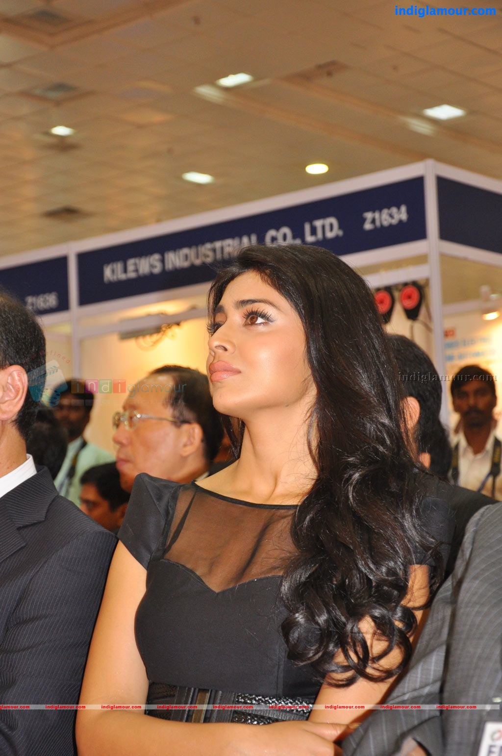 Shriya at EMMA Expo India 2011 Opening Ceremony Event hd photo