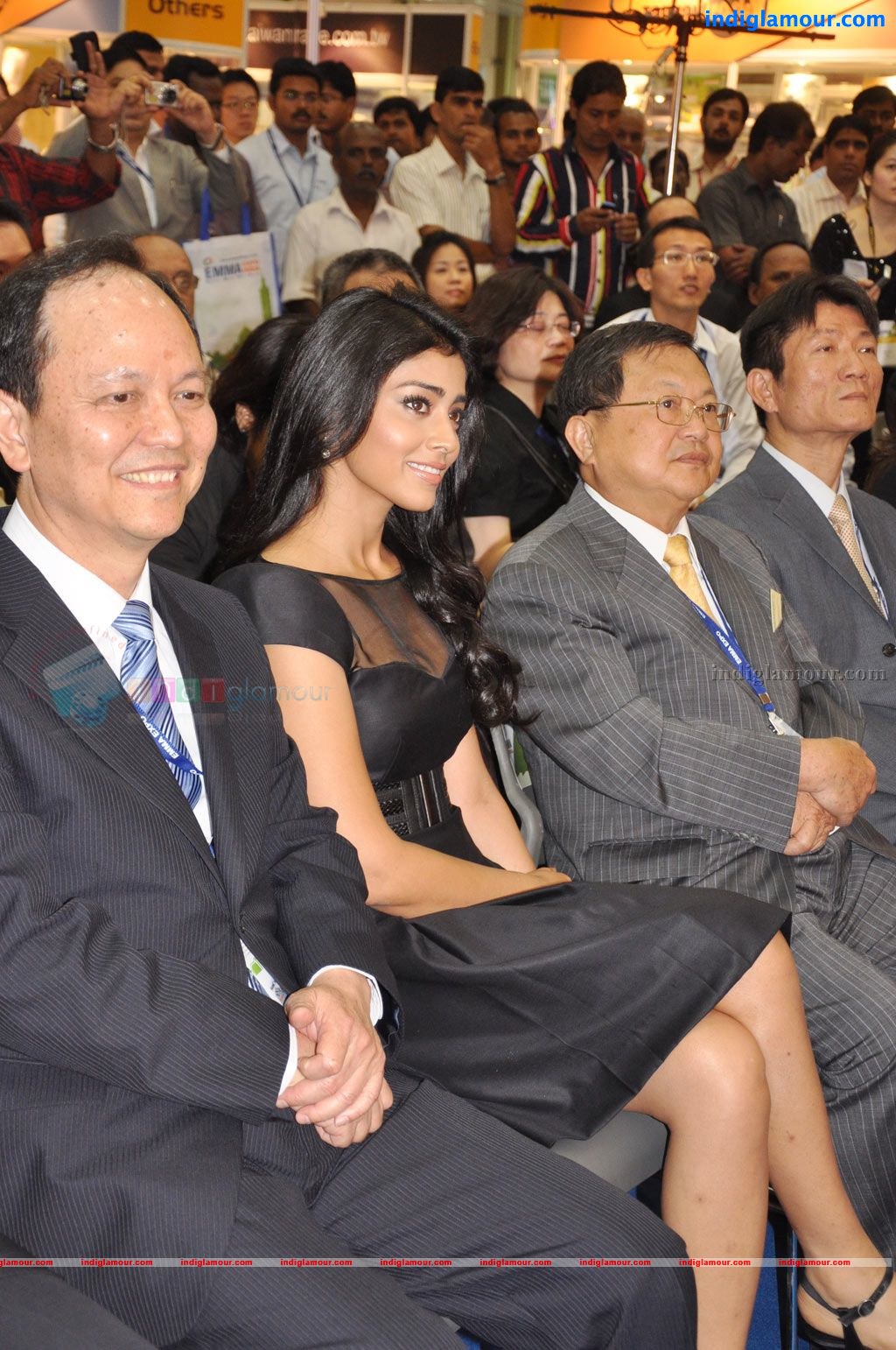 Shriya at EMMA Expo India 2011 Opening Ceremony Event hd photo