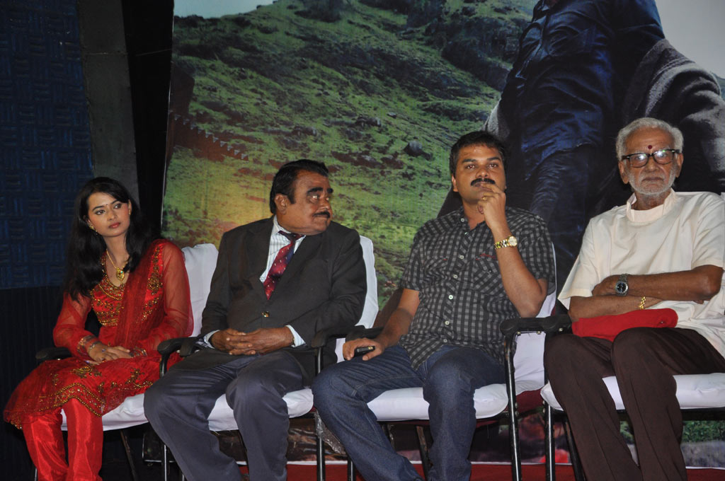 Kadhalai Kadhalikkiren Audio Launch Event hd photo