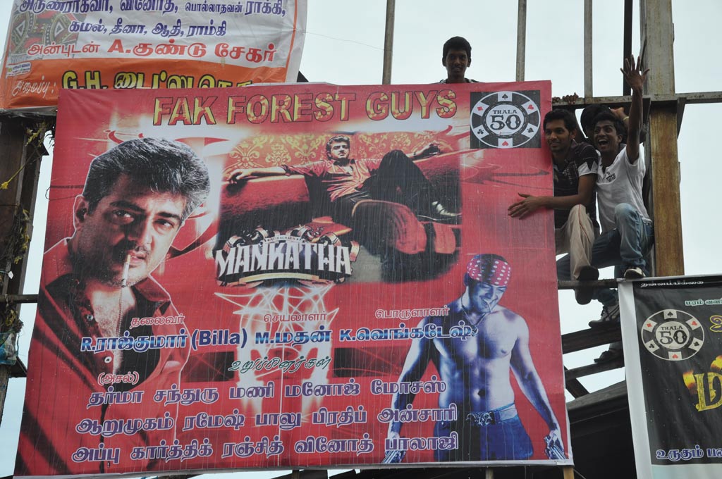 Fans Celebrate Mankatha Release Event hd photo