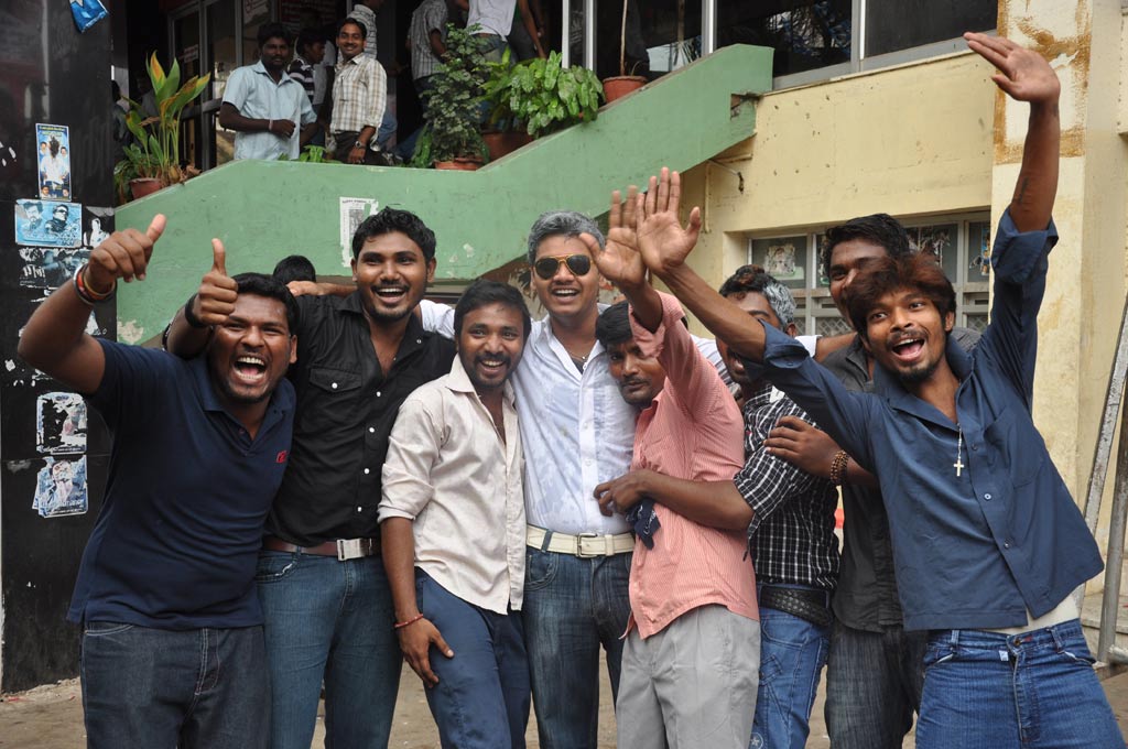 Fans Celebrate Mankatha Release Event hd photo