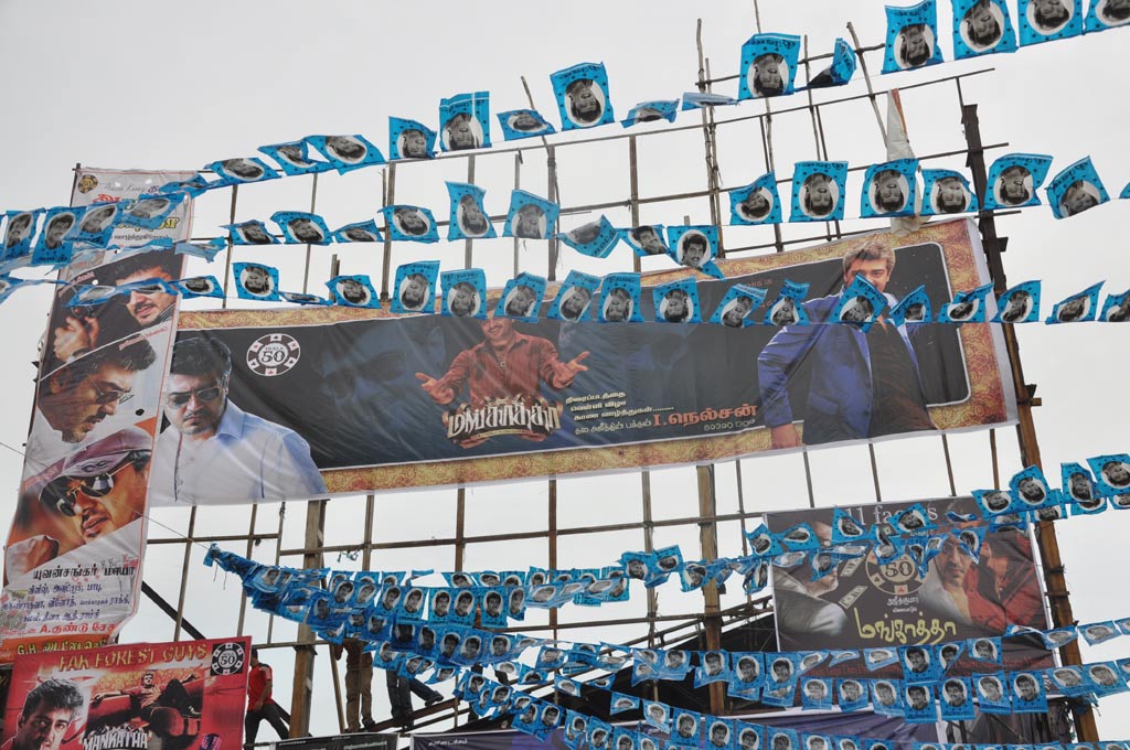Fans Celebrate Mankatha Release Event hd photo