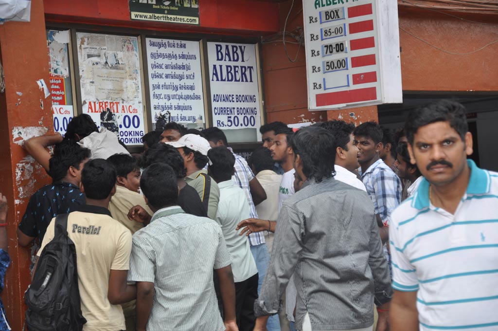 Fans Celebrate Mankatha Release Event hd photo