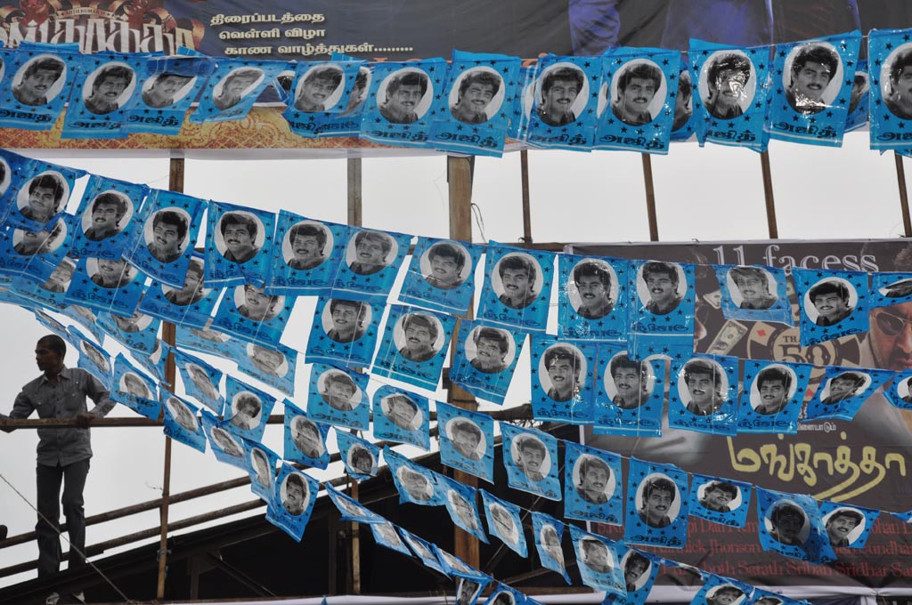 Fans Celebrate Mankatha Release Event hd photo