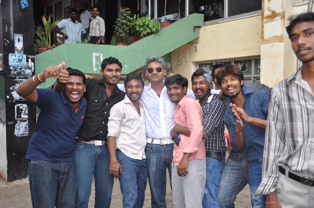 Fans Celebrate Mankatha Release Event hd photo