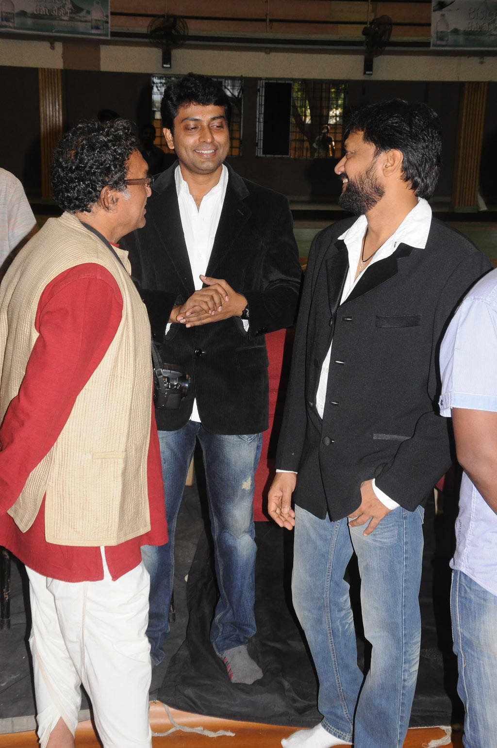 Mugamoodi Movie Launch Event hd photo
