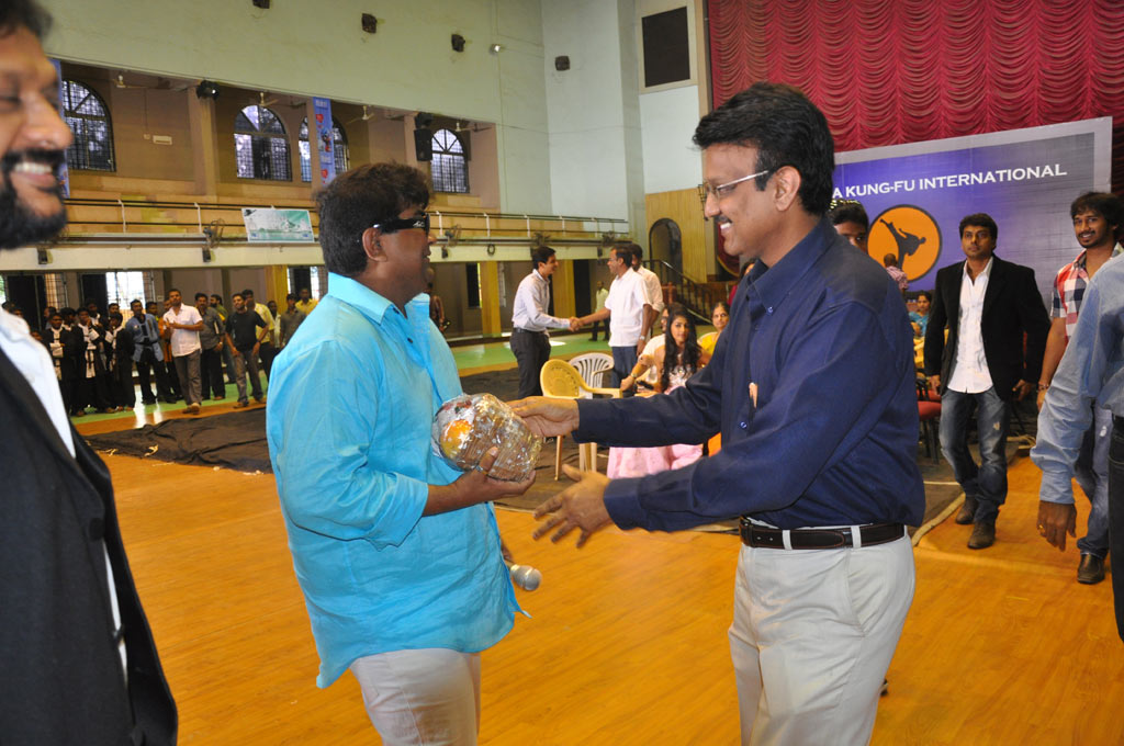 Mugamoodi Movie Launch Event hd photo