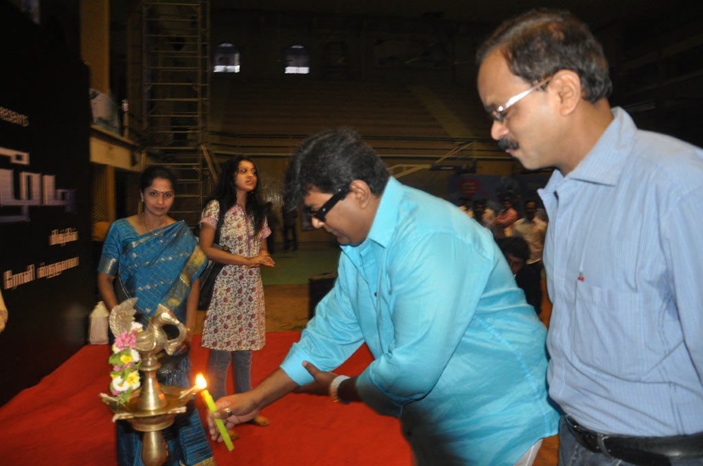 Mugamoodi Movie Launch Event hd photo