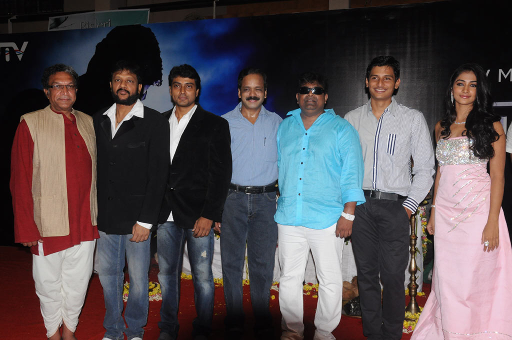 Mugamoodi Movie Launch Event hd photo