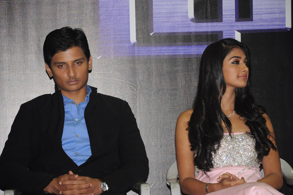 Mugamoodi Movie Press Meet Event hd photo