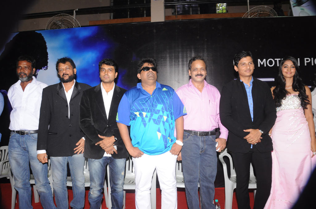 Mugamoodi Movie Press Meet Event hd photo