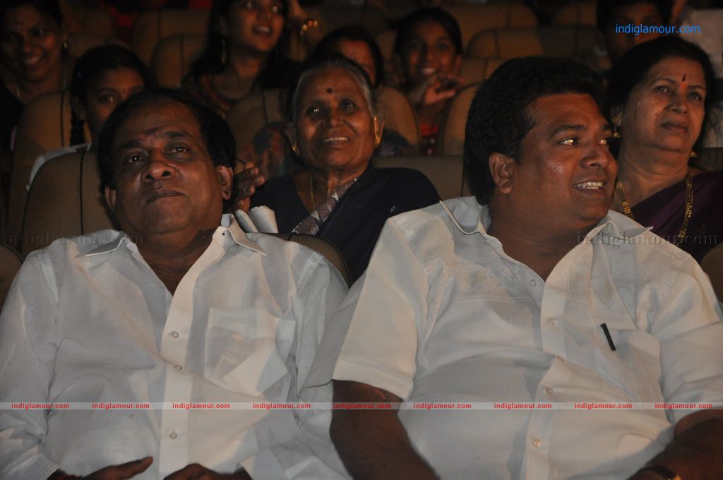Benze Vaccations Clup Awards 2012 Event hd photo
