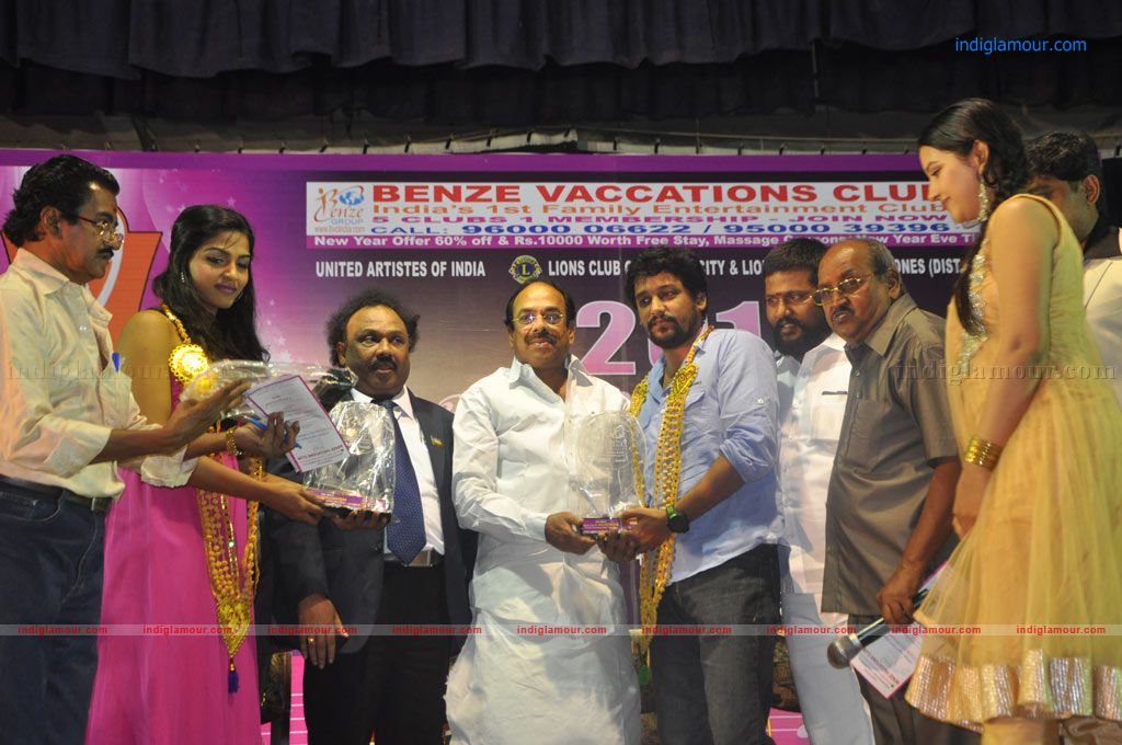 Benze Vaccations Clup Awards 2012 Event hd photo