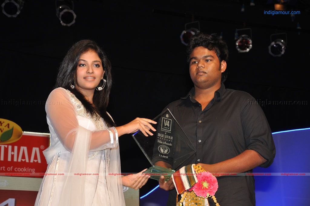 V4 Entertainment Awards 2011 Event Event hd photo