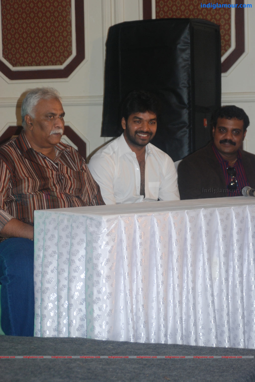 India Miss South 2011 Event hd photo