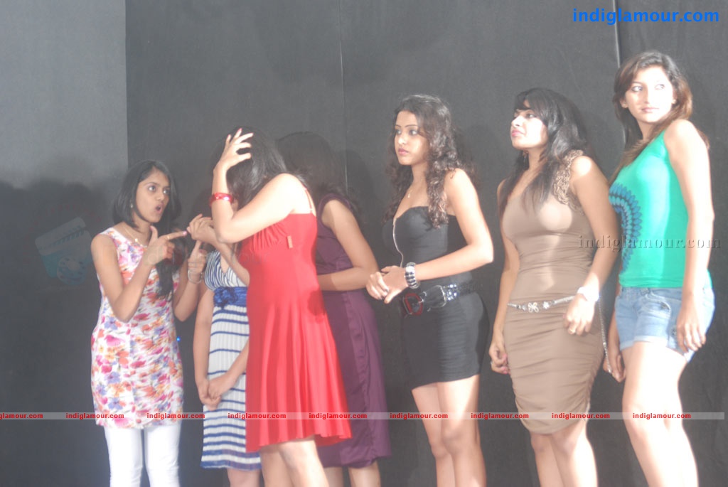 India Miss South 2011 Event hd photo