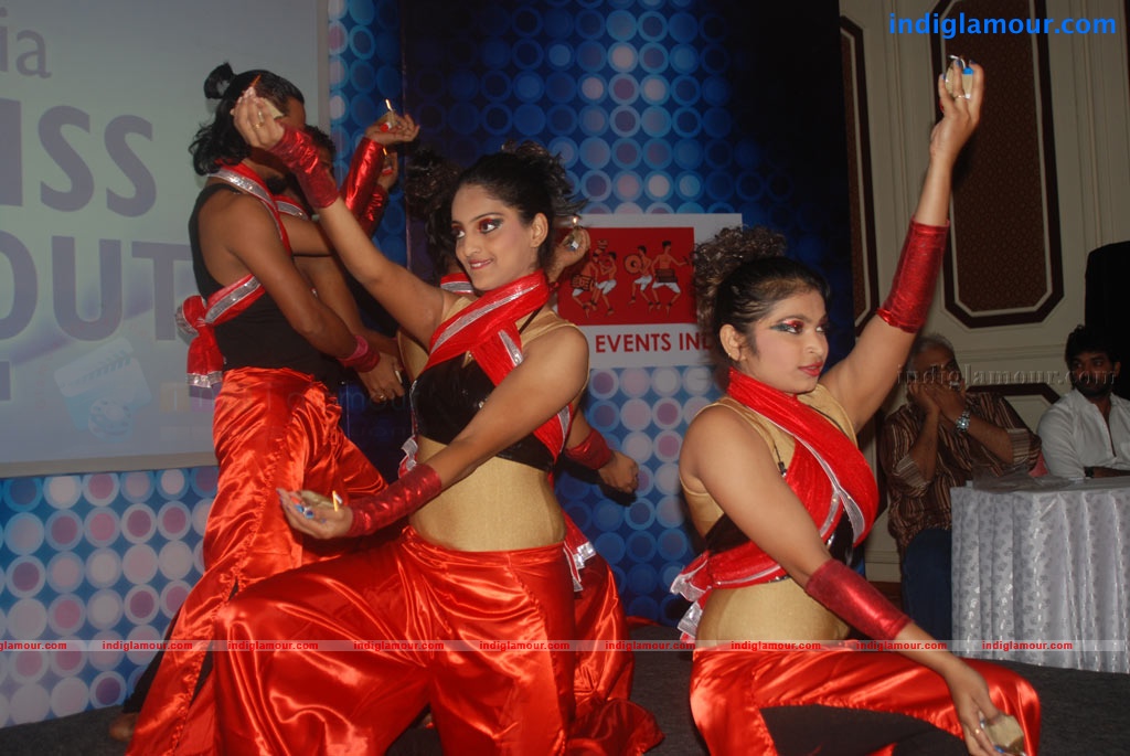 India Miss South 2011 Event hd photo