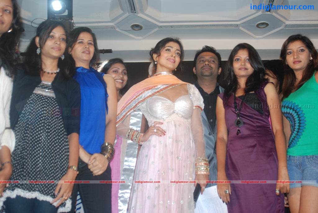 India Miss South 2011 Event hd photo