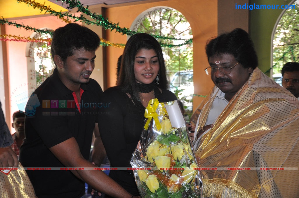 Nee Vara Vendum Movie Launch Event hd photo