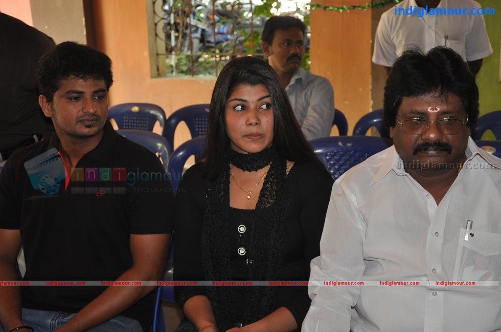 Nee Vara Vendum Movie Launch Event hd photo