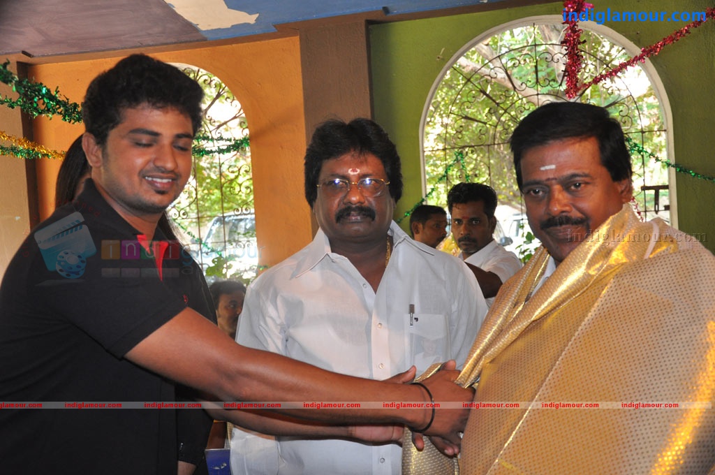 Nee Vara Vendum Movie Launch Event hd photo