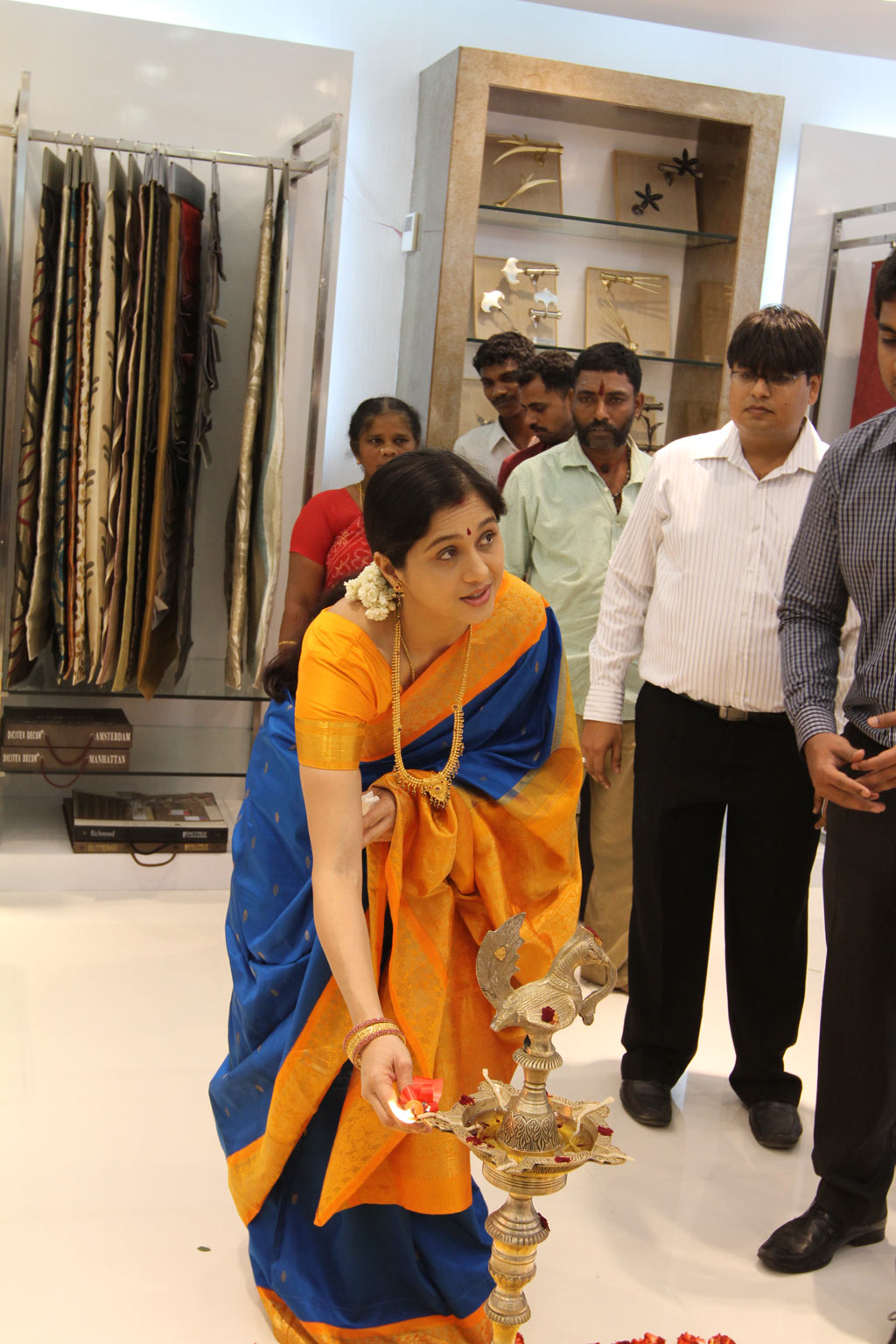 Devayani At Textile Showroom Inauguration Event hd photo