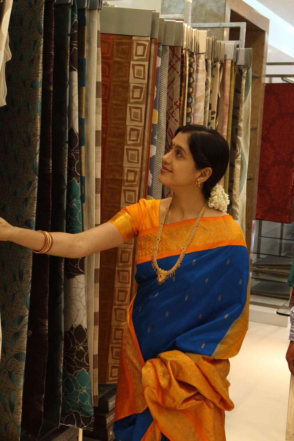 Devayani At Textile Showroom Inauguration Event hd photo