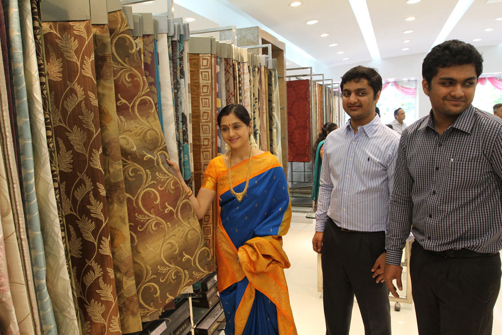 Devayani At Textile Showroom Inauguration Event hd photo