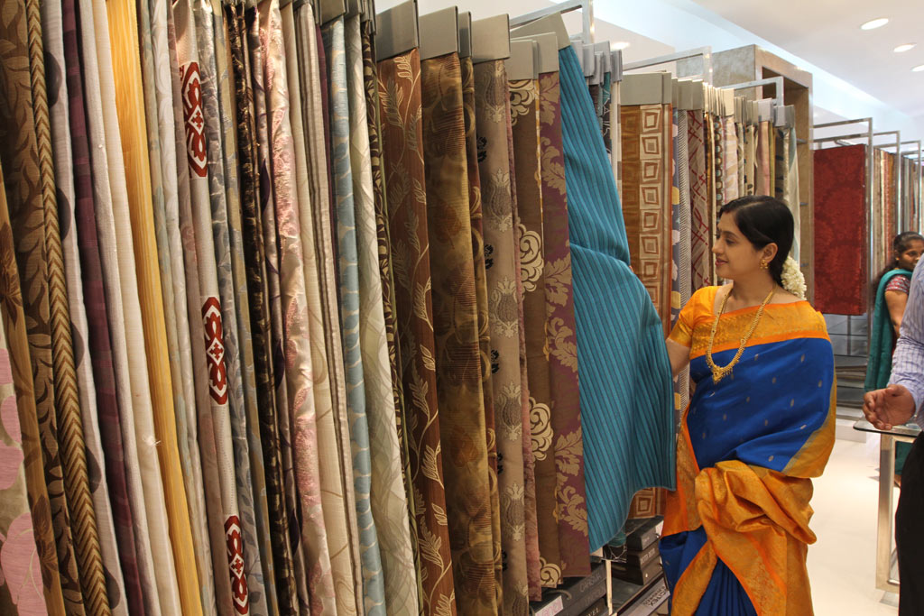 Devayani At Textile Showroom Inauguration Event hd photo