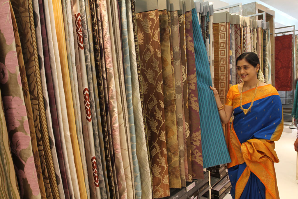 Devayani At Textile Showroom Inauguration Event hd photo