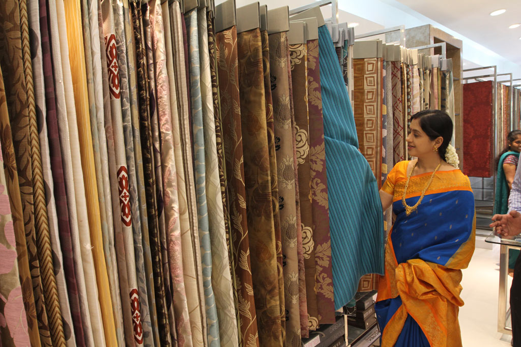 Devayani At Textile Showroom Inauguration Event hd photo