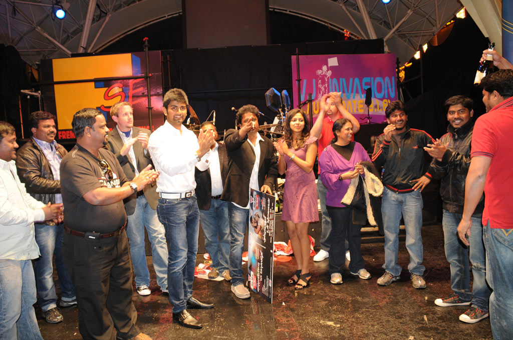 Muppoluthum Un Karpanaigal Remix Oumurai Song Launch Event hd photo