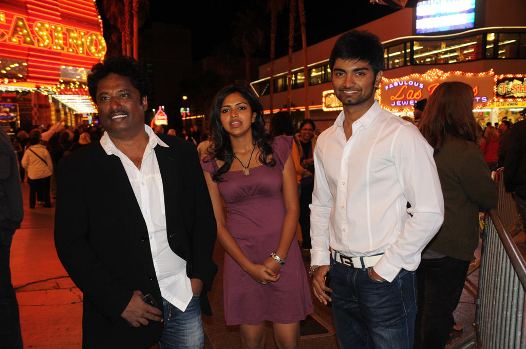 Muppoluthum Un Karpanaigal Remix Oumurai Song Launch Event hd photo