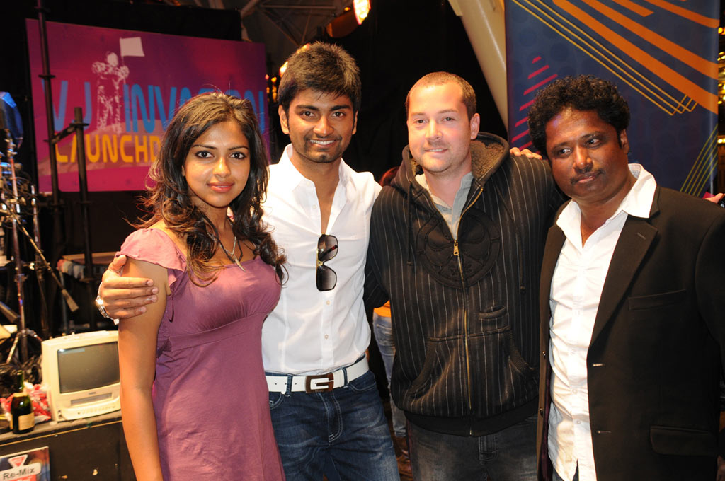 Muppoluthum Un Karpanaigal Remix Oumurai Song Launch Event hd photo
