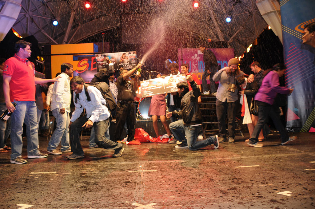 Muppoluthum Un Karpanaigal Remix Oumurai Song Launch Event hd photo