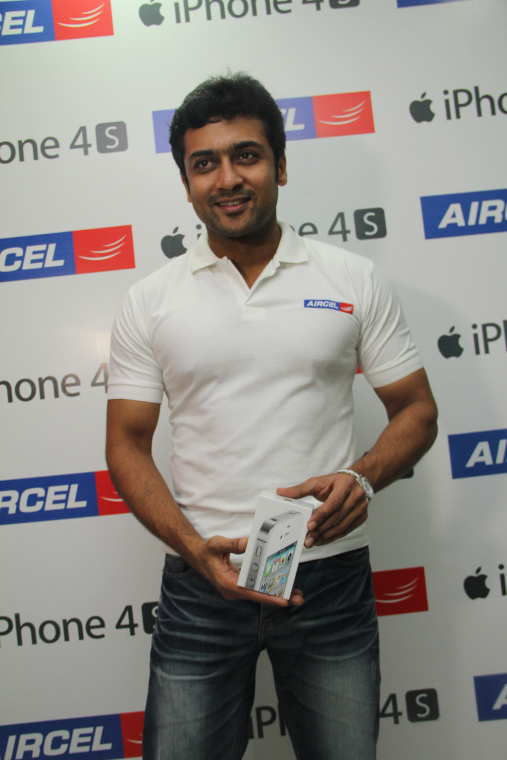 Surya launches Aircel iPhone Event hd photo