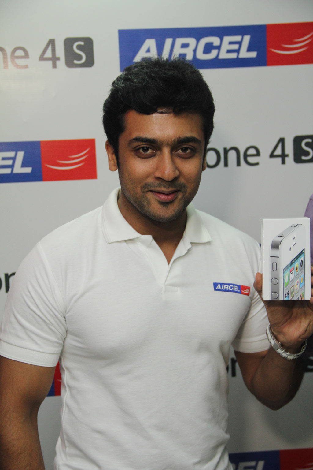 Surya launches Aircel iPhone Event hd photo