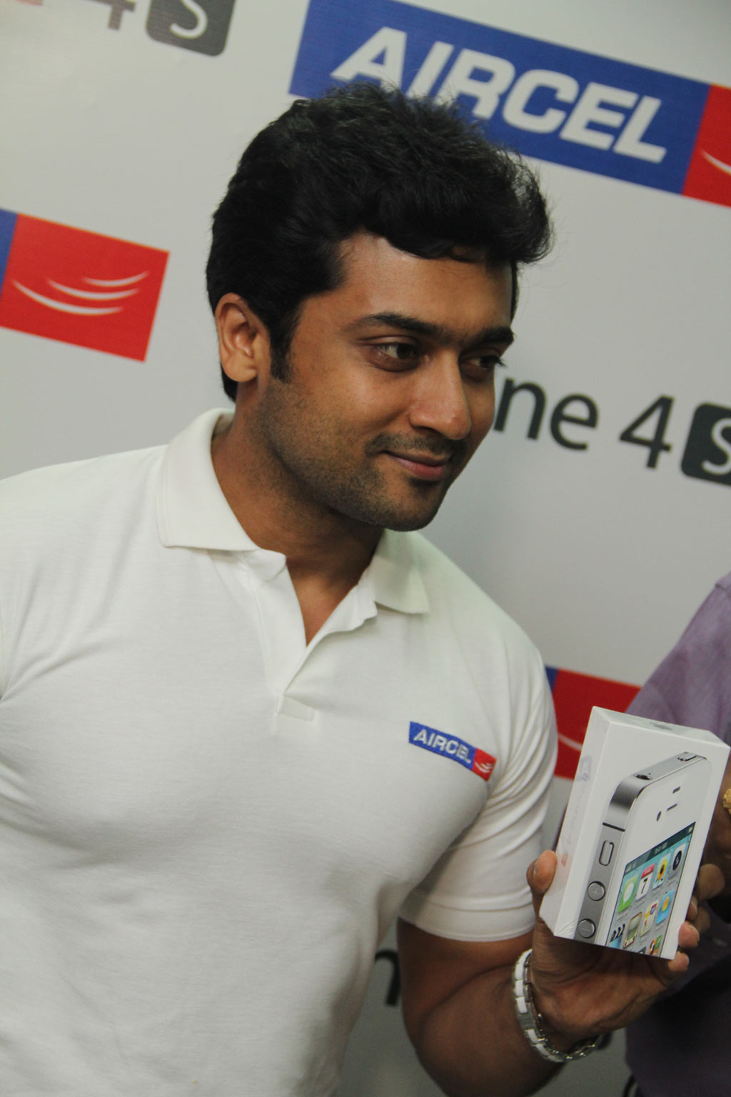 Surya launches Aircel iPhone Event hd photo