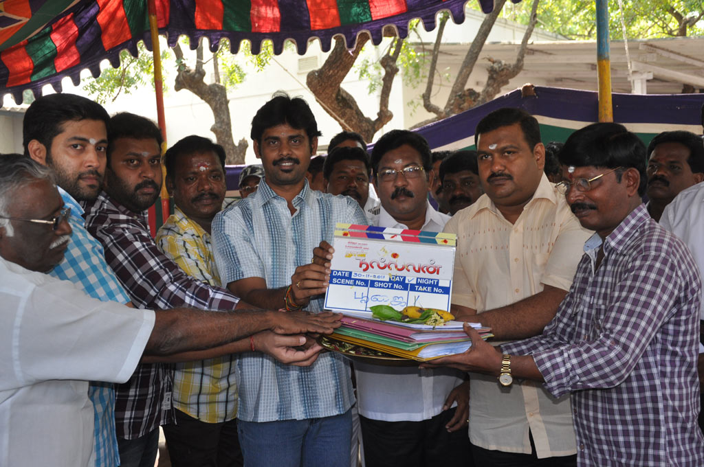 Naan Nallavan Movie Launch Event hd photo