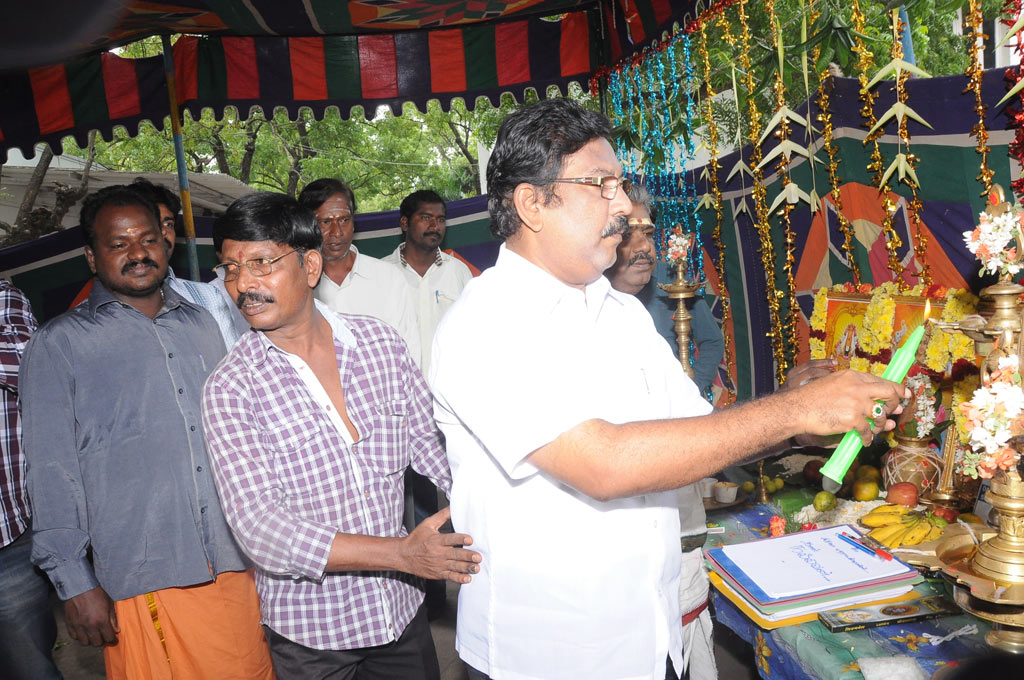 Naan Nallavan Movie Launch Event hd photo