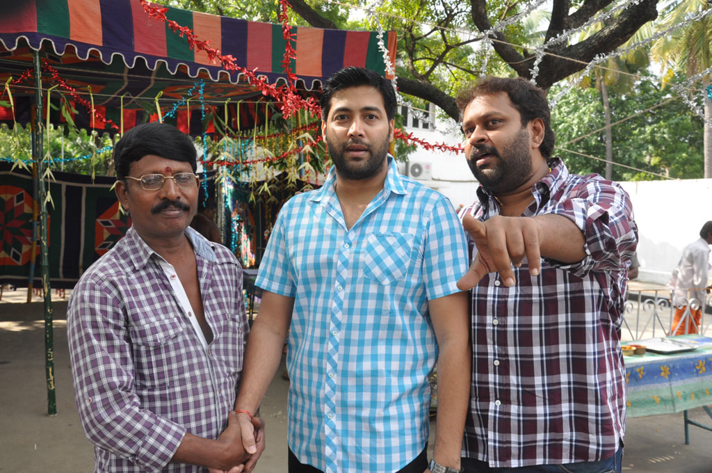 Naan Nallavan Movie Launch Event hd photo