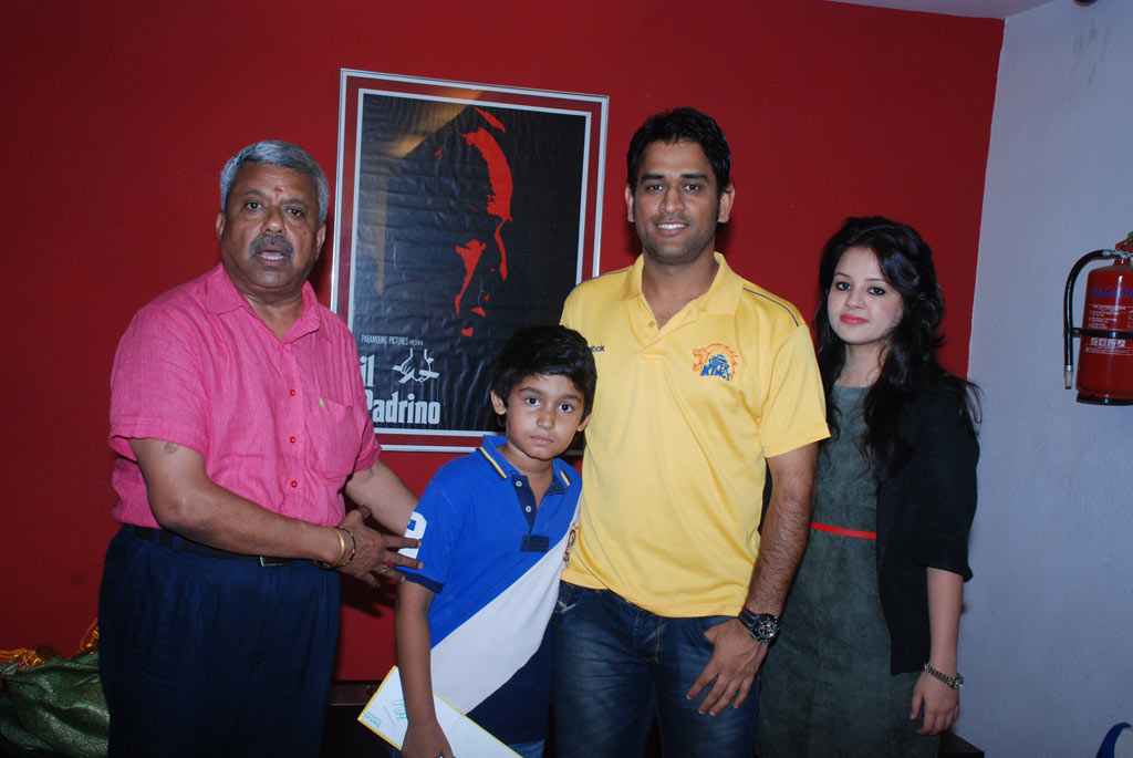 MS Dhoni watches Force Movie at Four Frames Event hd photo