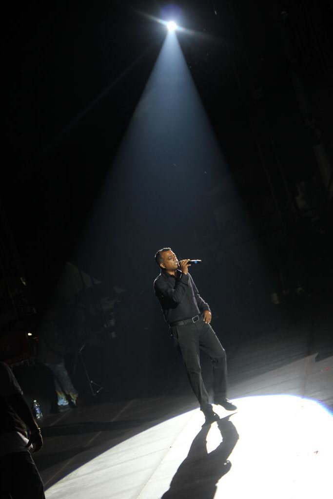 Harris On the Edge Music Concert Stills Event hd photo
