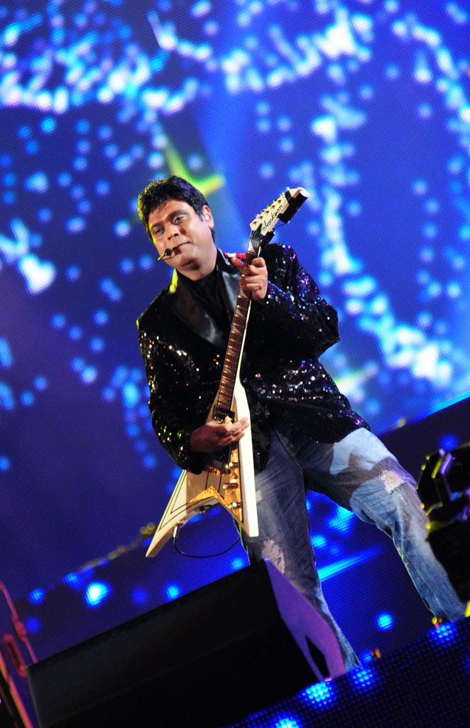 Harris On the Edge Music Concert Stills Event hd photo