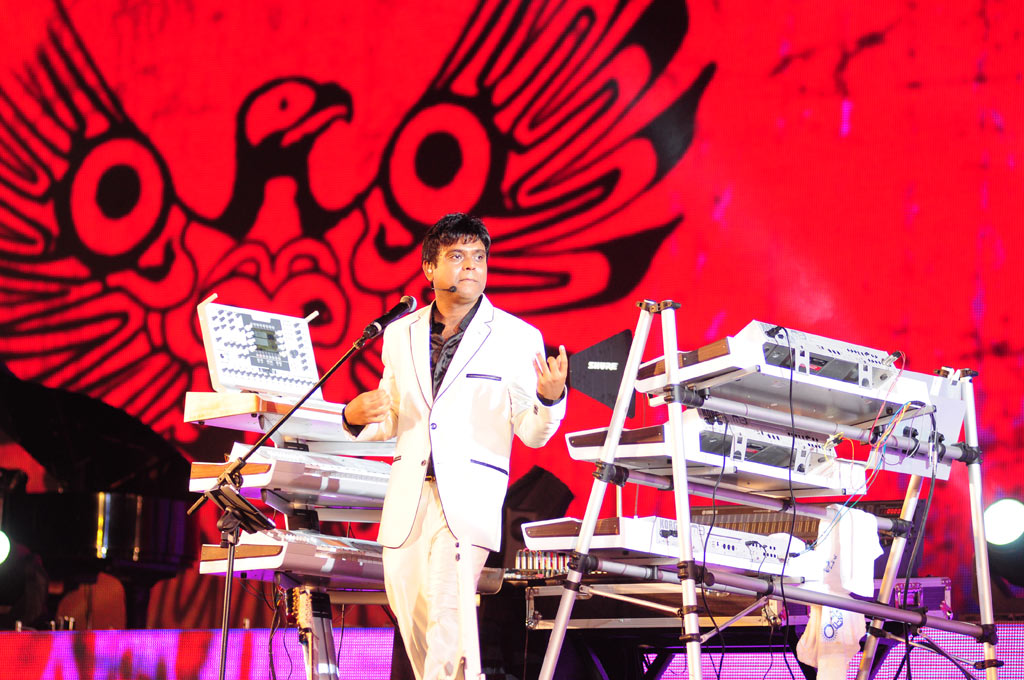 Harris On the Edge Music Concert Stills Event hd photo