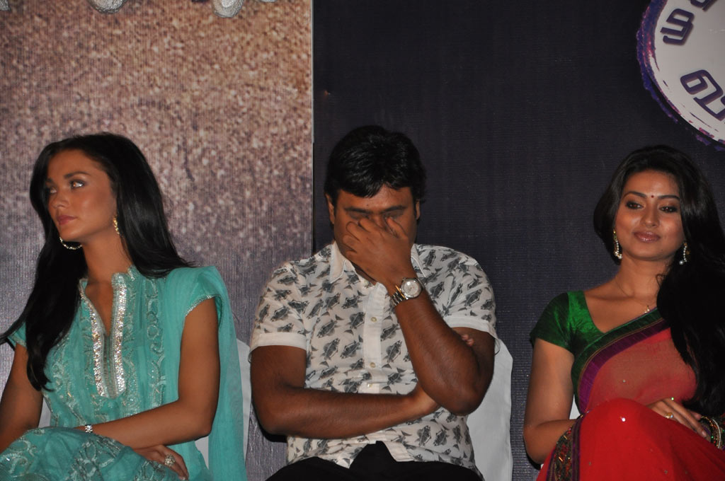Viththagan Audio Launch Event hd photo