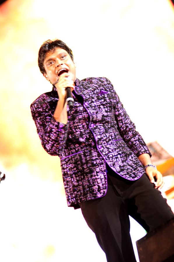 Harris On the Edge Music Concert Stills Event hd photo