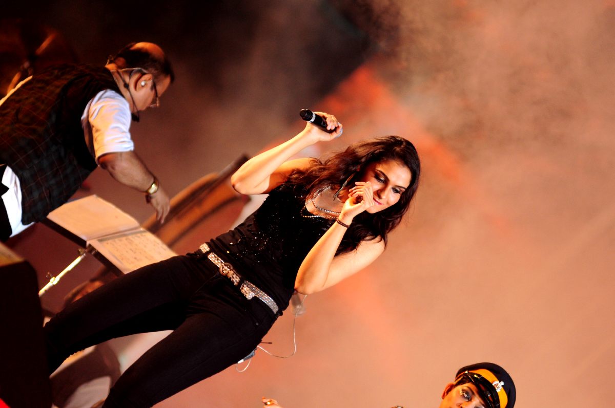 Harris On the Edge Music Concert Stills Event hd photo