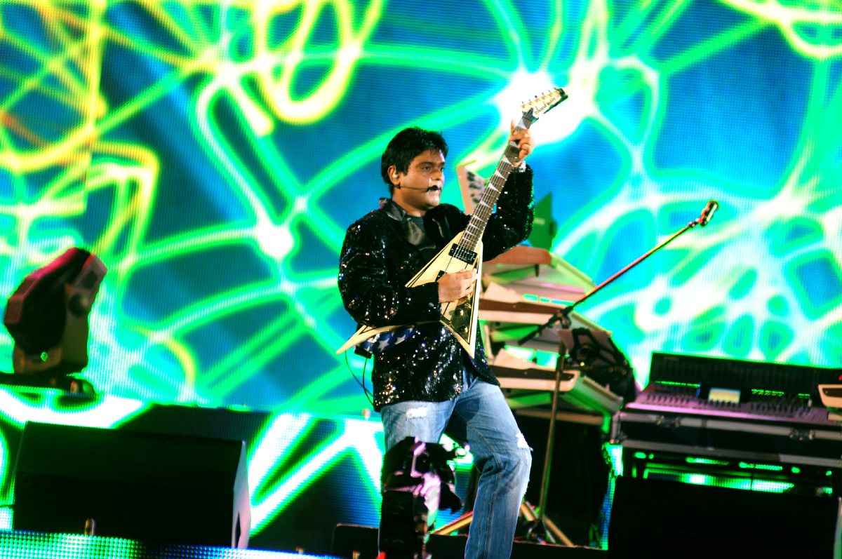 Harris On the Edge Music Concert Stills Event hd photo