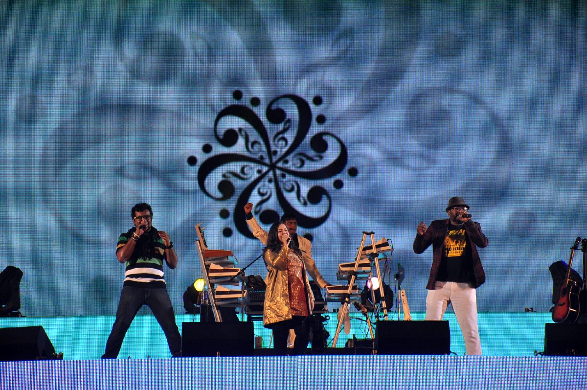 Harris On the Edge Music Concert Stills Event hd photo